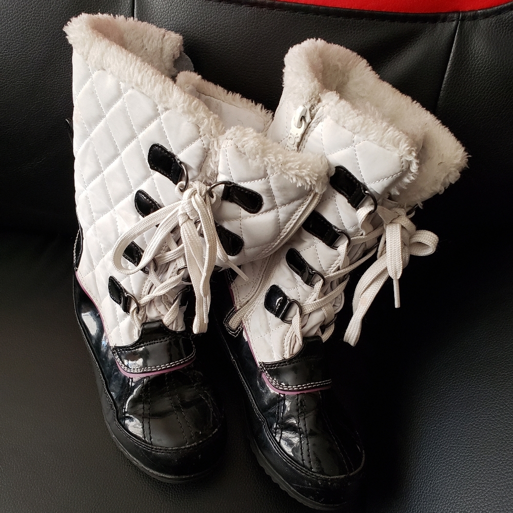 Totes Snow Boots